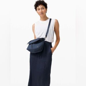 Lululemon crossbody festival bag